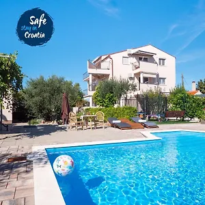  Apartman Zaton