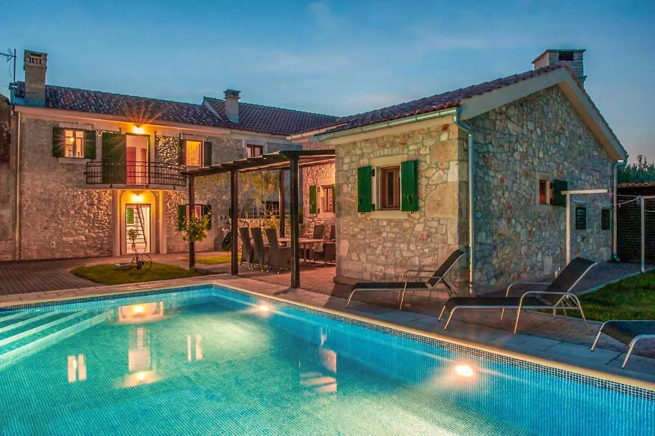 زاتون Villa Adriaticum